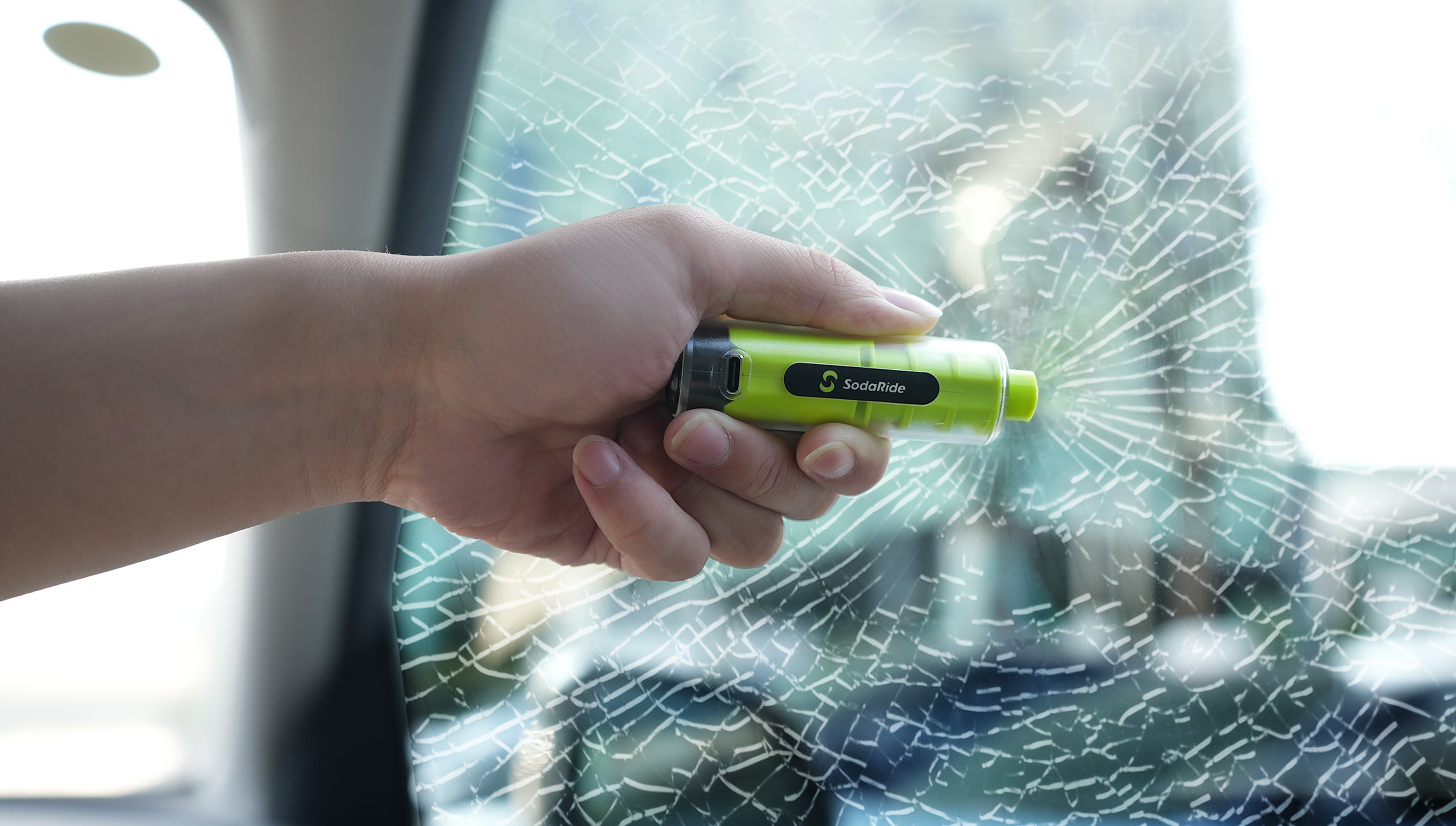 Window Breaker Seatbelt Cutter with FlashLight – SodaRide
